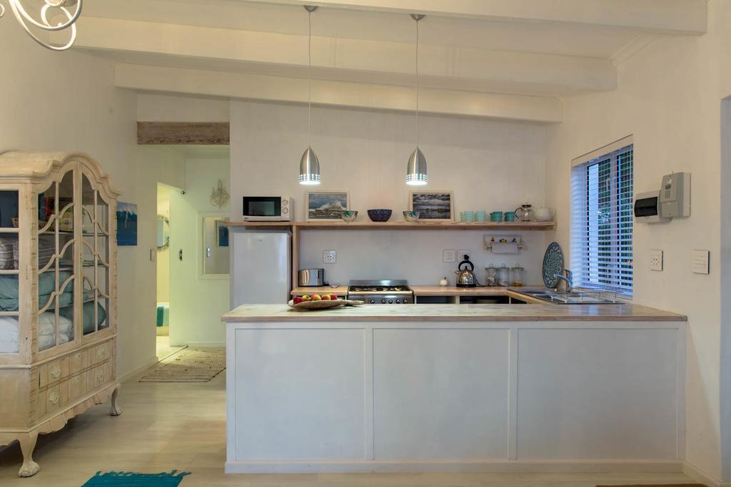 Palm Villa Cottage 科梅奇 外观 照片
